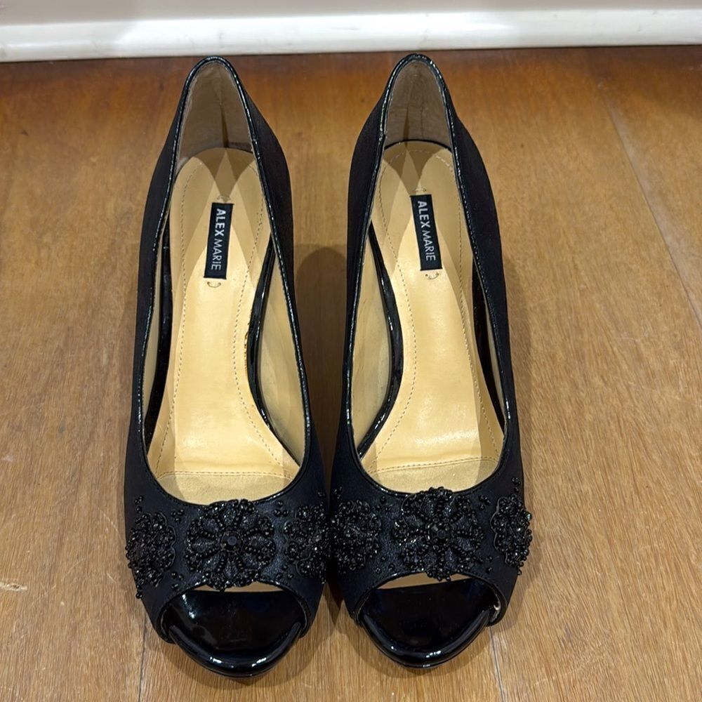 Alex Marie Jazmin Beaded Black Peep Toe Heels Size 7